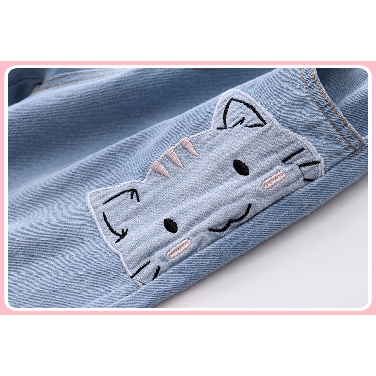 Quần jeans dài thêu mặt mèo - Xanh nhạt