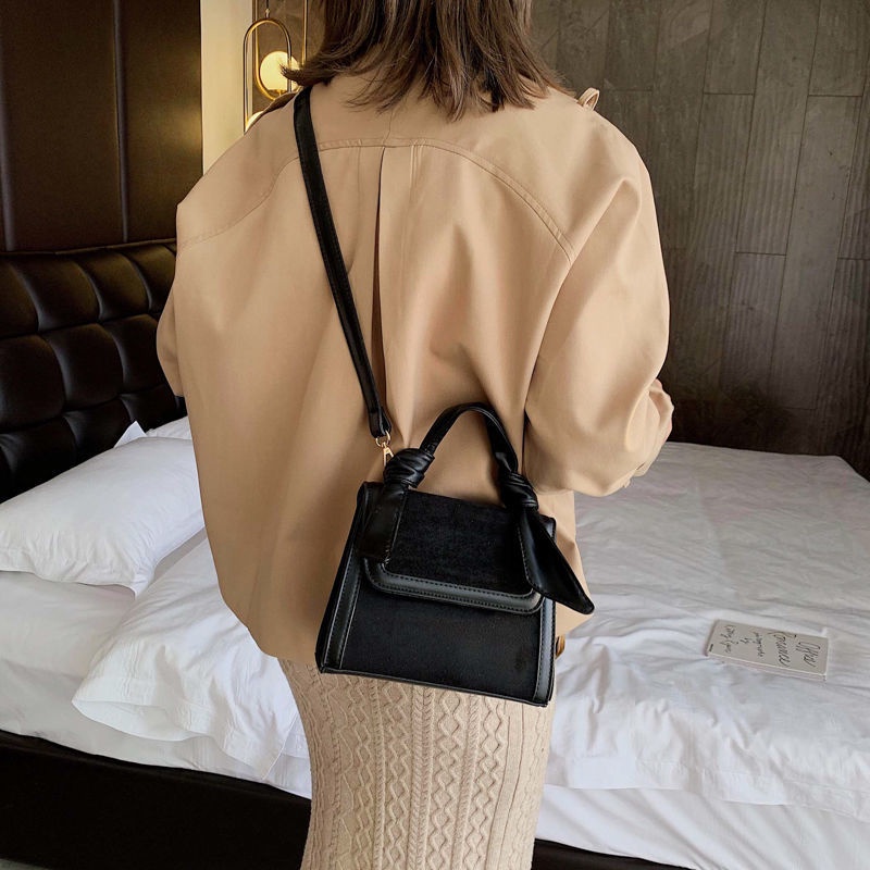 Túi Xách Đeo Vai Màu Đỏ Thời Trang Sang Trọng Cho Cô Dâu