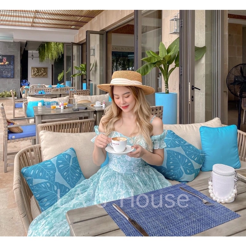 Váy maxi xếp ly màu xanh hothit