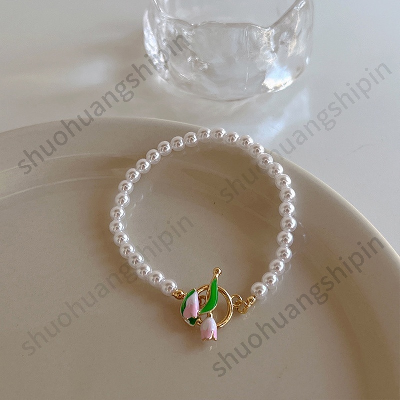 Vòng Tay Đính Ngọc Trai Họa Tiết Hoa Tulip Phong Cách Thời Trang Pháp Cổ Điển