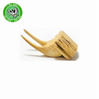 Xiên tre khuyên hút mật ốc mít