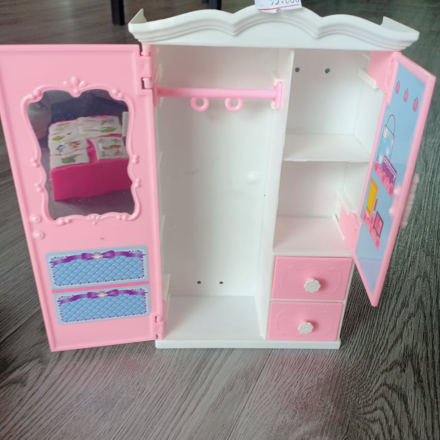 Các Mẫu Tủ Quần Áo Cho Búp Bê Barbie Cao 30cm loại 1/6 và 1/8 tặng kèm 5 móc áo