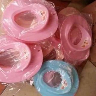 Bệt lót bồn cầu cho bé