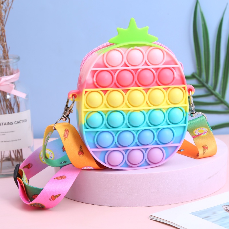 Pop it Túi Đeo Chéo Hình Quả Dứa/Dâu Tây Ngộ Nghĩnh Cho Bé