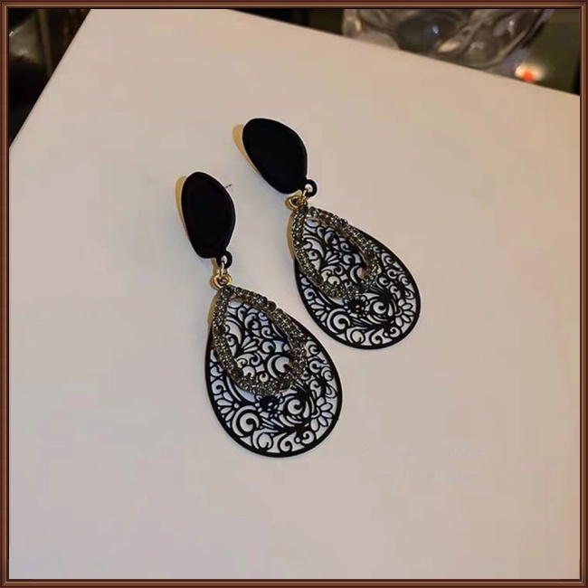 Khuyên Tai Hình Giọt Nước Rỗng Phong Cách Retro Cho Nữ