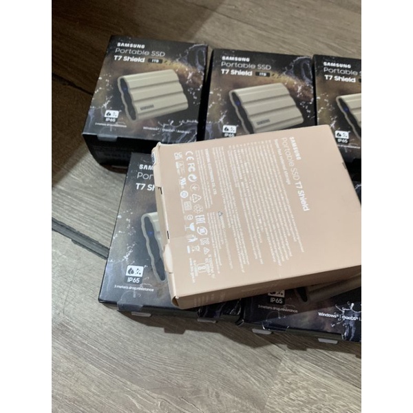 Ổ cứng di động 2TB External SSD Samsung T7 Shield USB 3.2 Gen 2 MU-PE2T0K - bảo hành 36 tháng