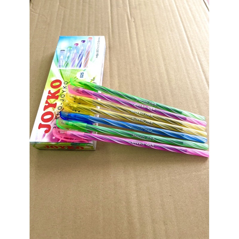 Combo 10 hộp bút nến, bi nến dài Joyko (Hộp 20 chiếc)