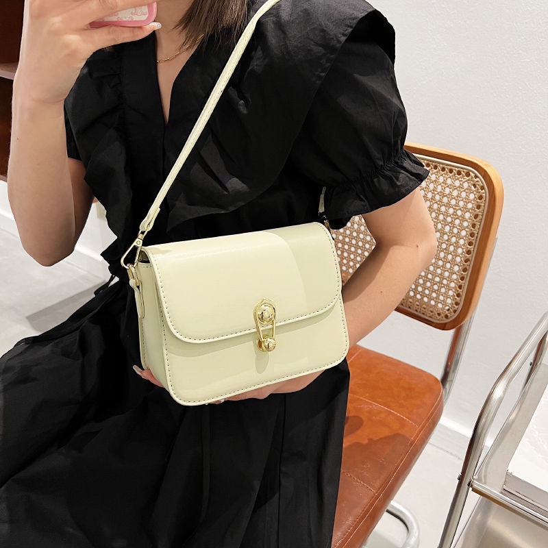 Túi Đeo Vai Vuông Nhỏ Xinh Thời Trang 2022 Cho Bạn Gái