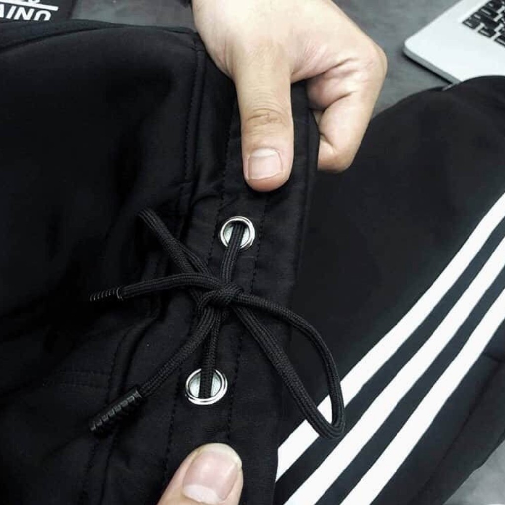 Quần thể thao nam 3 sọc trắng Trẻ Trung thoải mái vận động | BigBuy360 - bigbuy360.vn