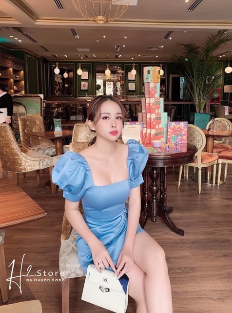 ĐẦM CỔ VUÔNG TAY PHỒNG | BigBuy360 - bigbuy360.vn