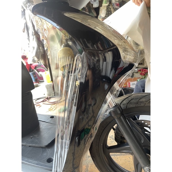 Giấy decal siêu bóng trong suốt chuyến dán ô tô, xe máy...