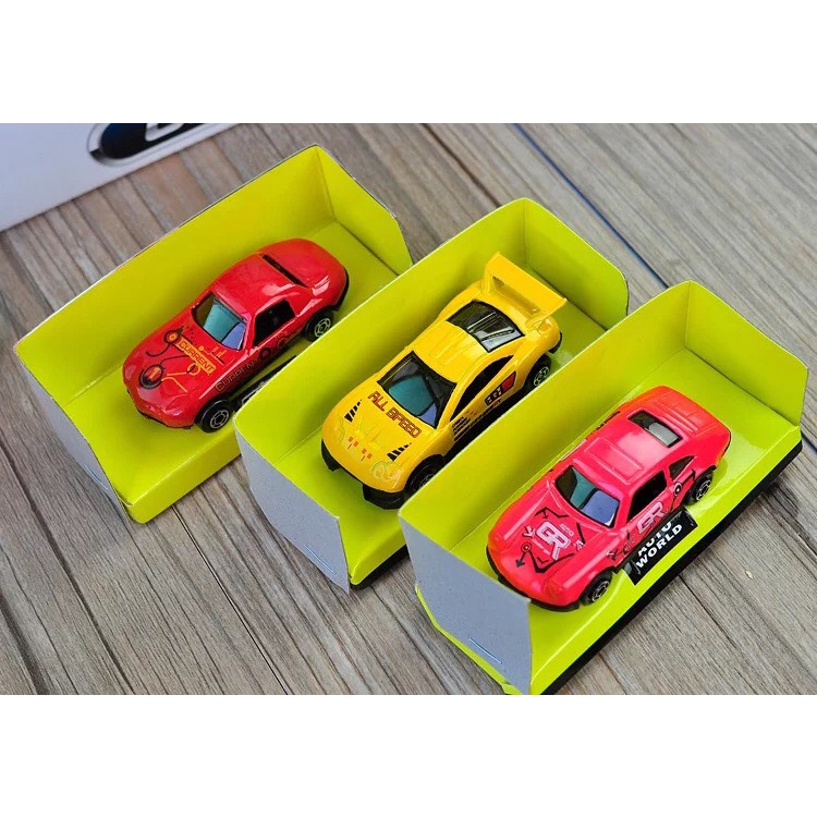 Xe kim loại mô hình 1:64