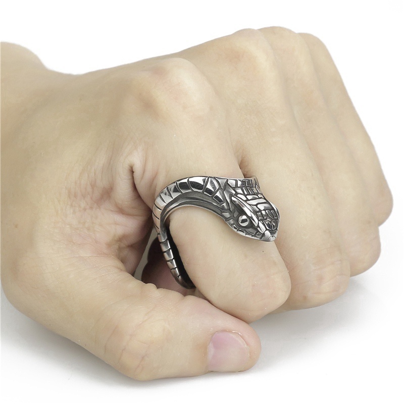 Nhẫn kiểu dáng đầu rắn bằng thép không rỉ độc đáo cá tính