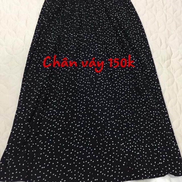 Chân váy chấm bi