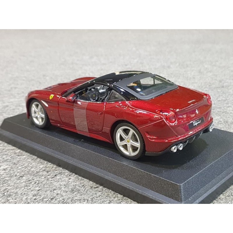 Xe Mô Hình Ferrari California T Closed Top 1:24 Bburago (Đỏ)