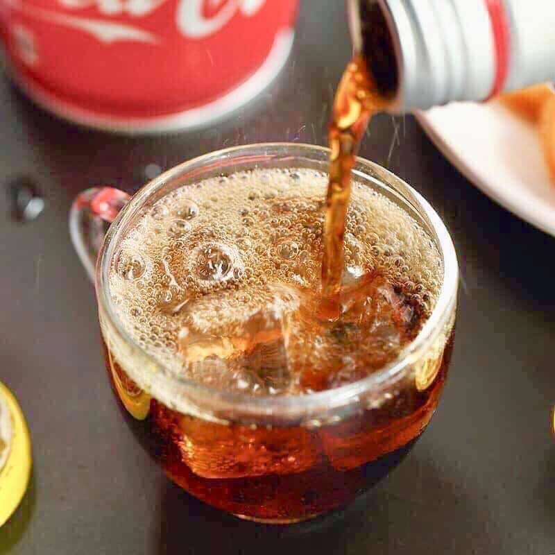 Cocacola Nhật nắp vặn 300ml