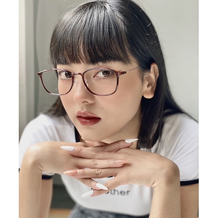 Gọng kính tròn nam nữ LILYEYEWEAR chất liệu nhựa nhẹ nhàng màu sắc thời trang 7180
