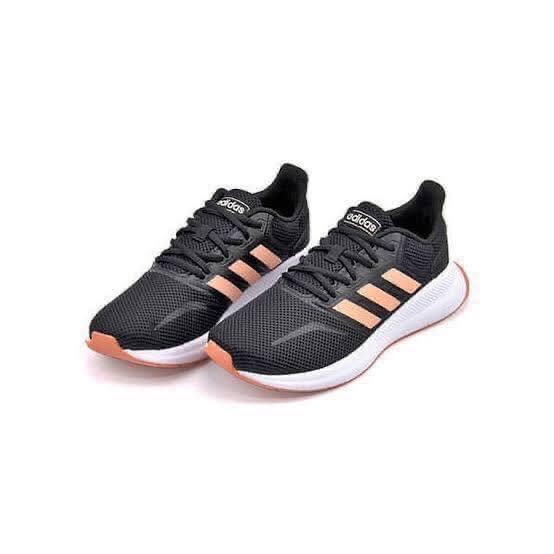 Giầy thể thao trẻ em