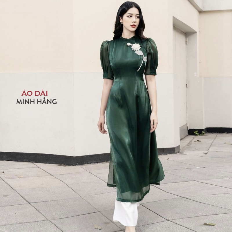 Áo Dài Cách Tân Organza Ngắn Tay Cổ Bèo Tròn Tay Bồng 4 Tà Xanh Rêu Đính Hoa Độc Đáo
