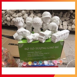 Bộ tô tượng cho bé kèm bút,màu tô, hàng sẵn kho 1 bộ gồm 10 con
