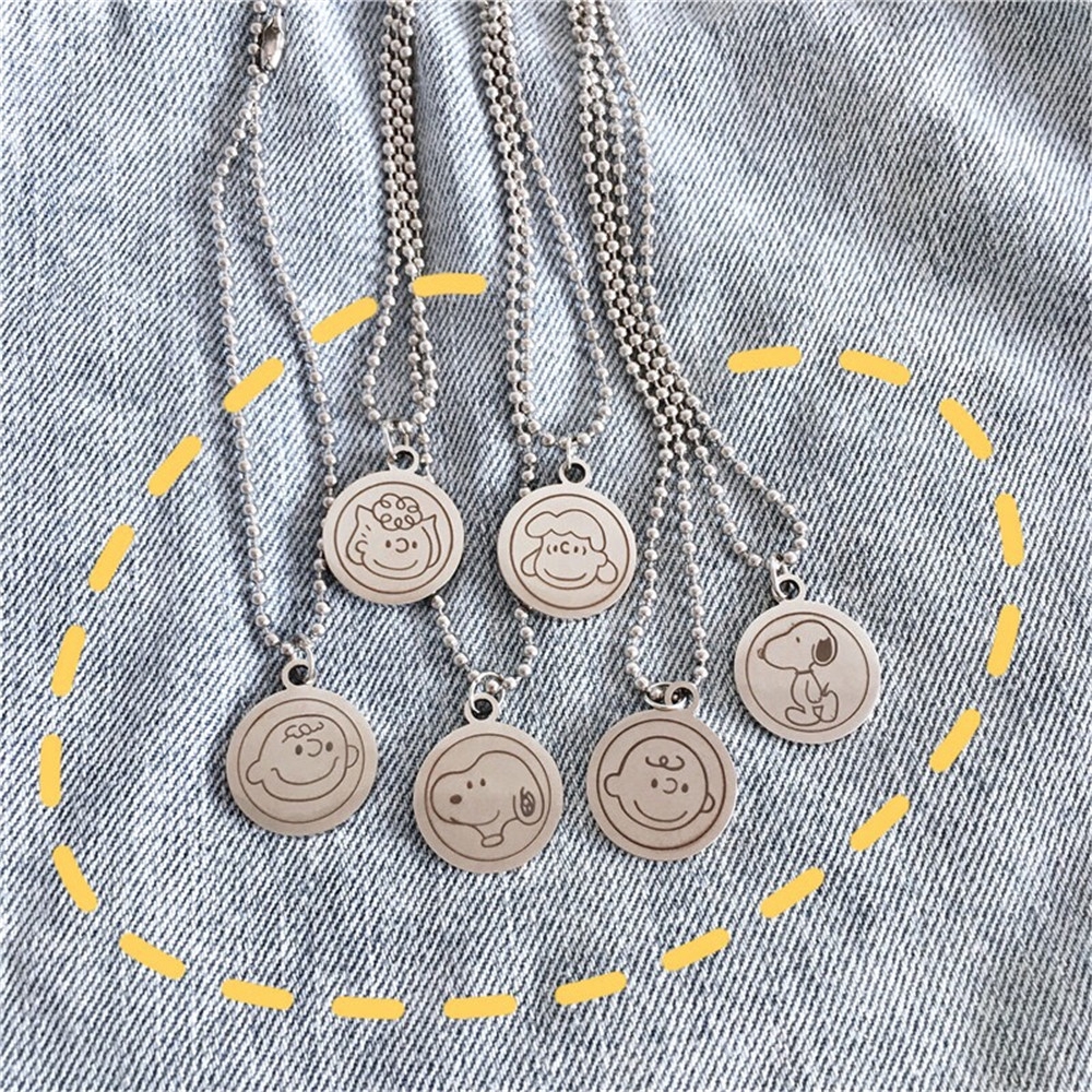 Dây Chuyền Mặt Tròn Hình Snoopy Charlie Dễ Thương Cho Cặp Đôi