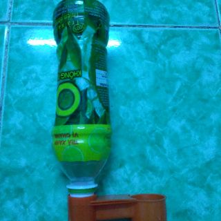 Máng uống cho gà con