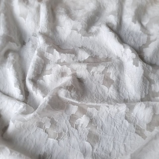 Vải tơ sống thêu hoa