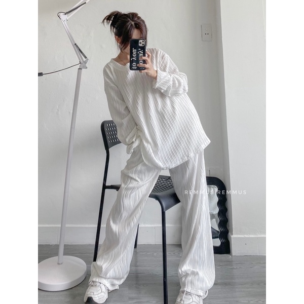 Wave Pants - Quần suông dài vải gợn sóng Hàn - Remmus.vn