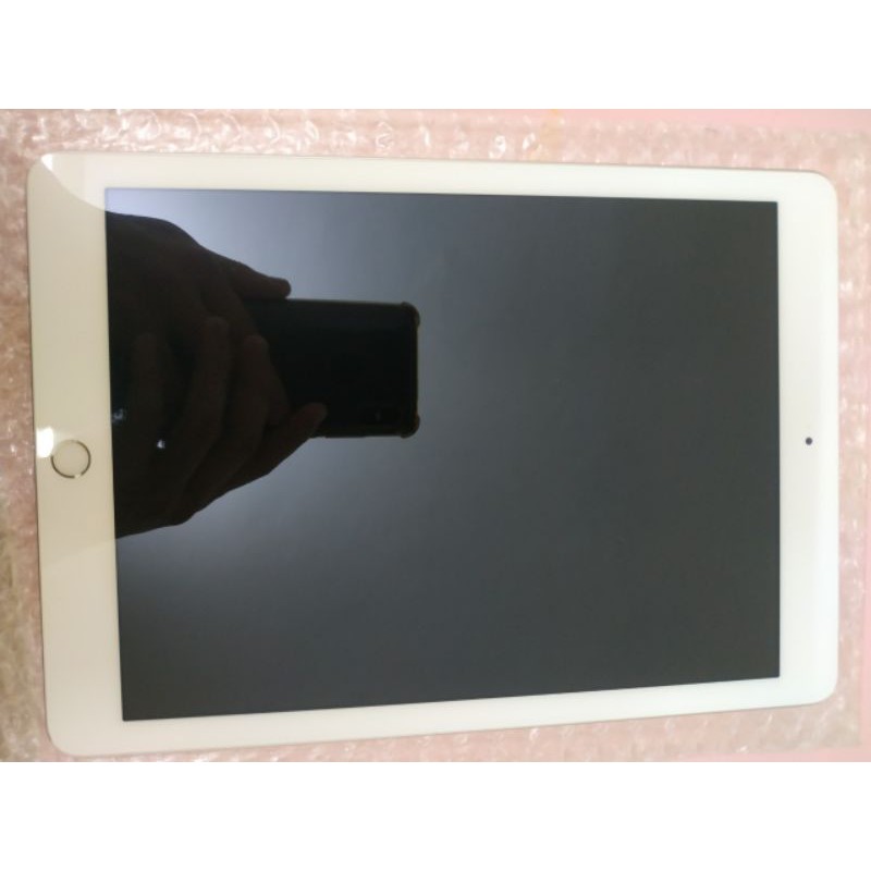 ipad gen 5 32G mới nguyên pin 100% sạc được ít lần | BigBuy360 - bigbuy360.vn