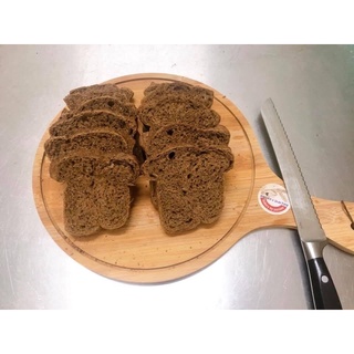 Bánh mỳ đen Nguyên cám
