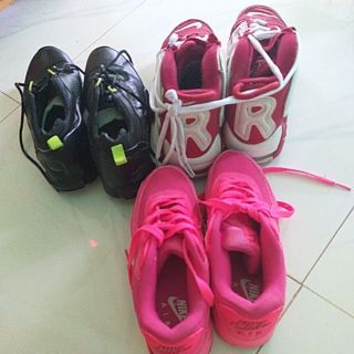 Giày thể thao, đen và đỏ sz 37_38, hồng sz 35