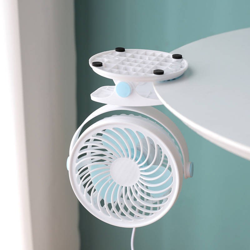 Quạt Tích Điện Kẹp Bàn , Quạt Mini Kẹp Bàn Cực Mát Xoay 720 Độ Kẹp Chắc Chắn Cho Dân Văn Phòng (Kèm Quà Tặng) | BigBuy360 - bigbuy360.vn