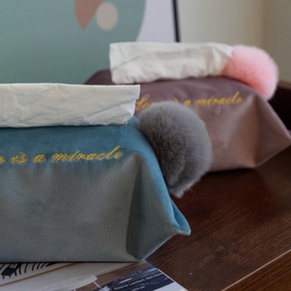 Túi nhung đựng giấy ăn gắn cục bông