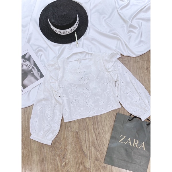 ANU408 - ÁO SƠ MI TRẮNG REN LỖ THÊU BÈO VAI DÀI TAY