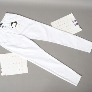 Jeans skinny đen trắng siêu đẹp