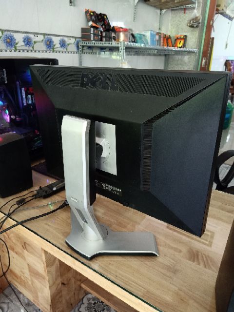 Màn hình Dell 22in mặt kính gương màu sắc đẹp mê ly | BigBuy360 - bigbuy360.vn