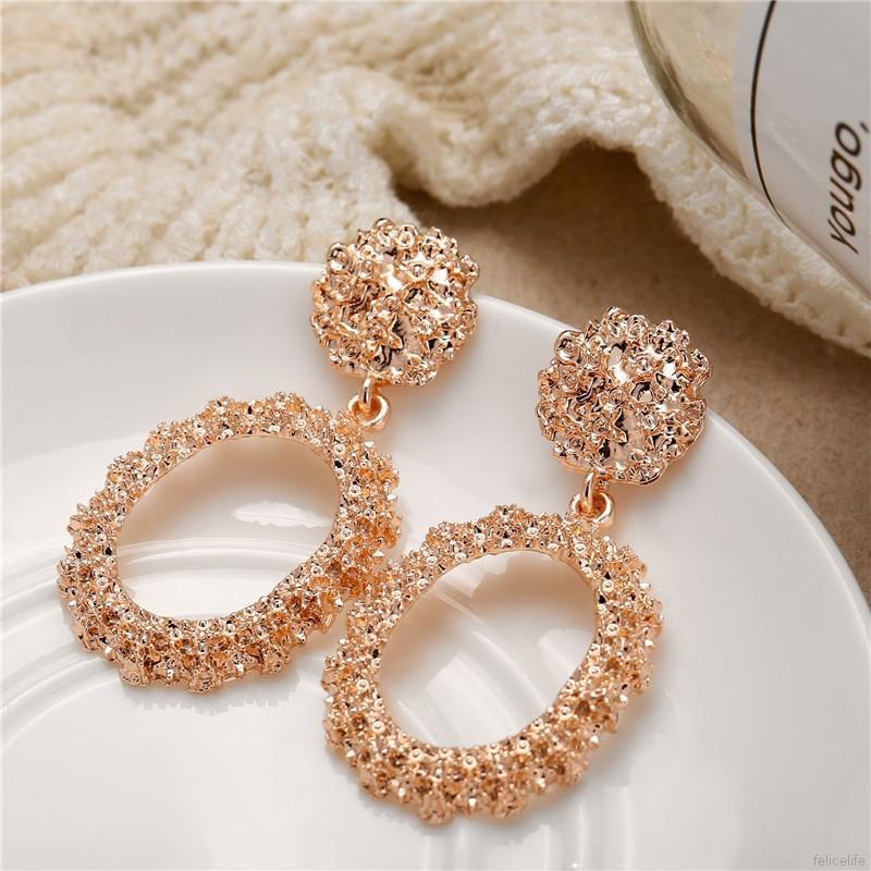 Bông tai kim loại khoét hình oval lớn