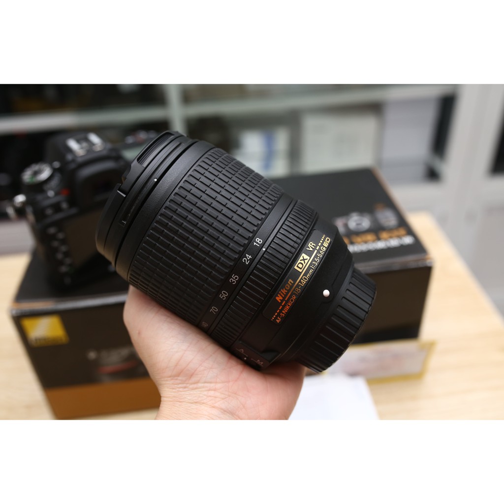 MÁY ẢNH NIKON D7200 + NIKKOR DX 18-140mm f/3.5-5.6G ED VR - DÒNG MÁY ẢNH BÁN CHUYÊN NGHIỆP YÊU THÍCH NHẤT