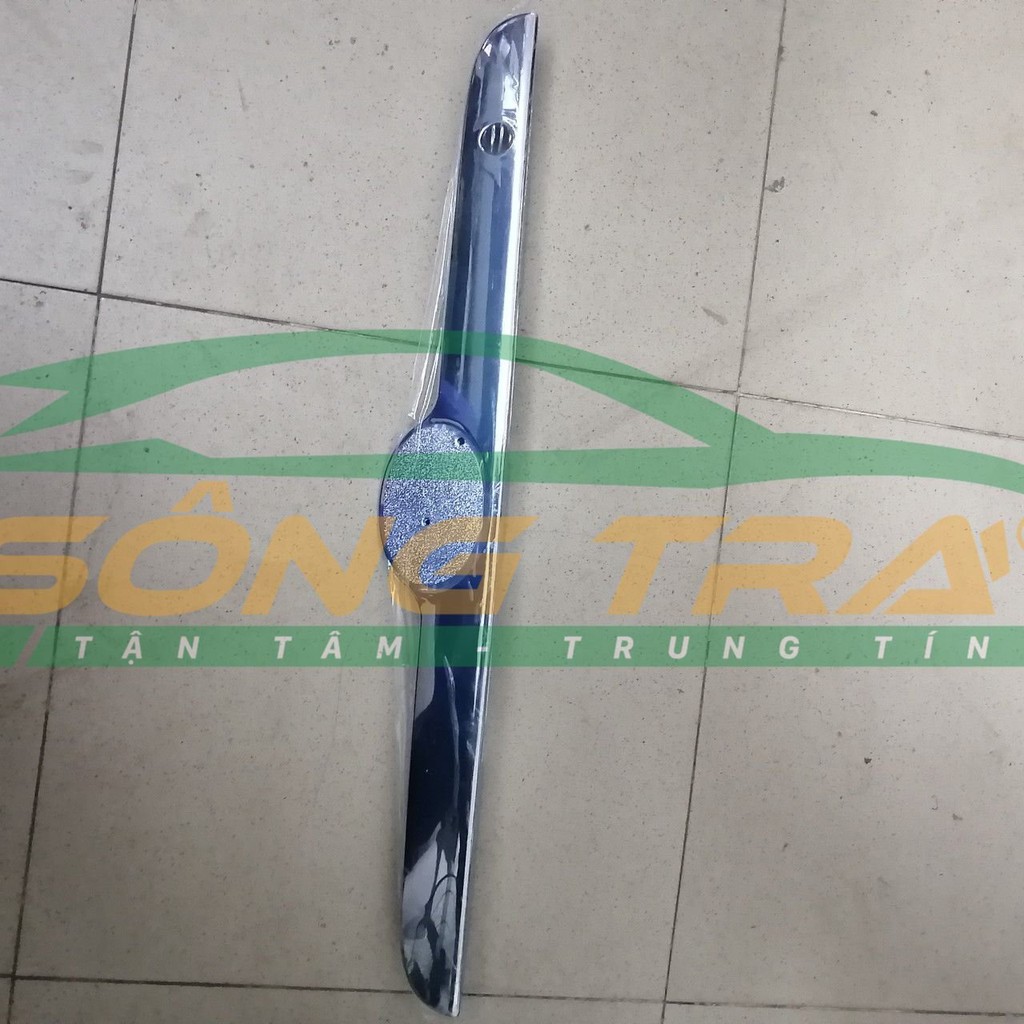 ỐP MẠ CỐP HẬU TOYOTA ALTIS 2000 - 2006