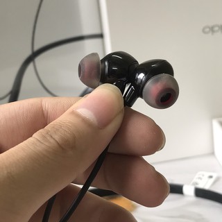 Tai nghe Bluetooth Oppo Enco Q1