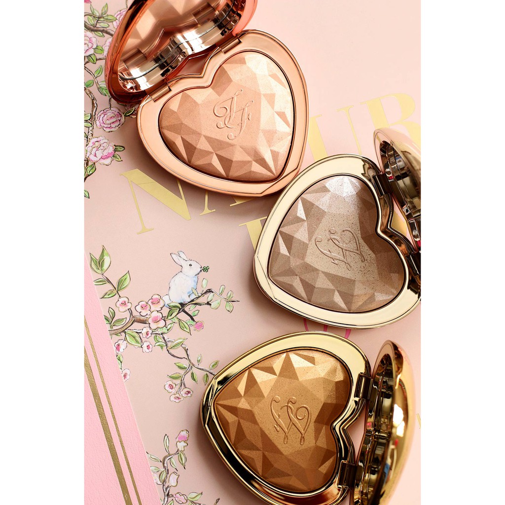 PHẤN BẮT SÁNG TOO FACED | LOVE LIGHT PRISMATIC HIGHLIGHTER | BigBuy360 - bigbuy360.vn