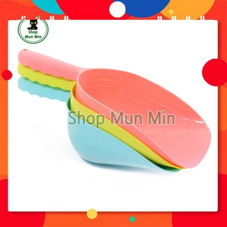 Xẻng xúc cát thú cưng