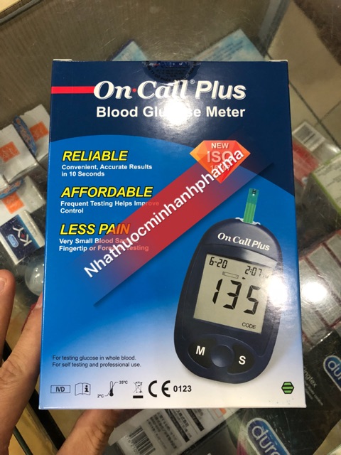 Máy đo đường huyết on call plus ( tặng kèm 25 que )