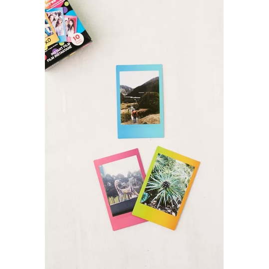 FILM INSTAX MINI Viền Rainbow FUJIFILM dùng cho máy ảnh chụp lấy liền