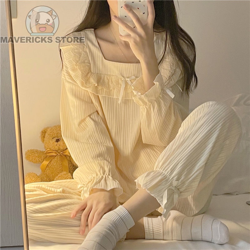Bộ Đồ Ngủ Tay Dài Phối Ren Màu Tím Dễ Thương Phong Cách Hàn Quốc Thời Trang Mùa Thu Cho Nữ