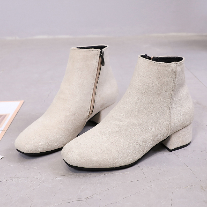 Giày bốt bằng da lộn màu trơn đế cao phong cách thời trang Hàn Quốc