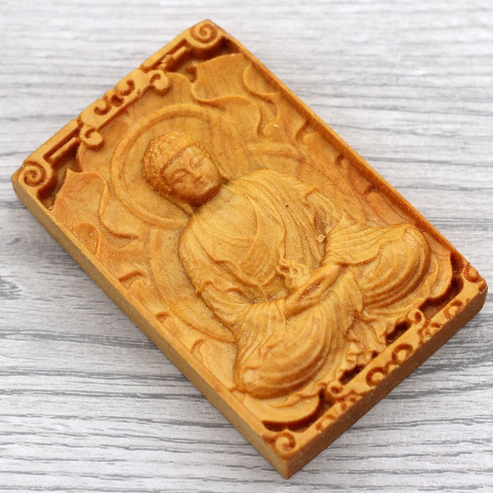 Mặt dây chuyền Đại Nhật Như Lai 6 cm gỗ Hoàng đàn