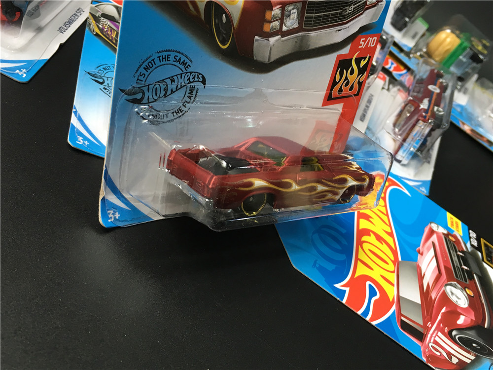 Hot Wheels Mô Hình Đồ Chơi Xe Hơi Chevrolet Caravan 39; 71 El Camino 9m