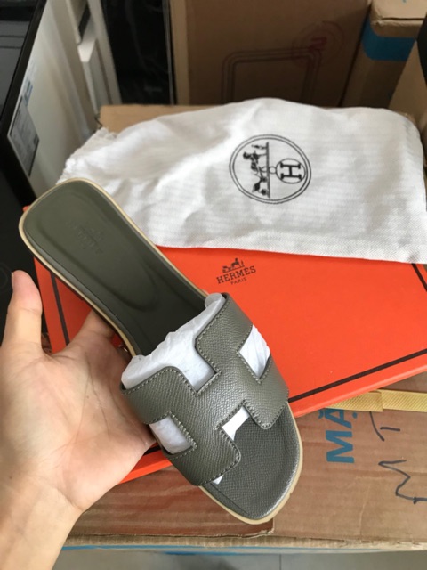 Dép HM full box cam