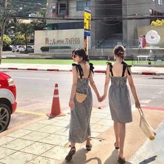 Váy kẻ đôi bạn thân